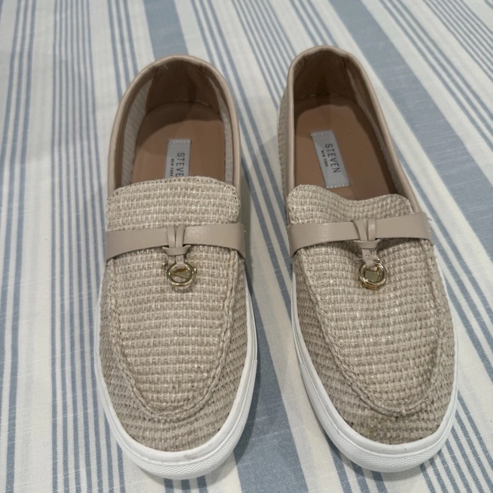 Steven New York Kiana Loafers Women, Natural Raffia, Size 8. Brand New